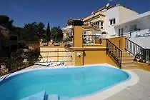 Apartamentos Ar Monjardi